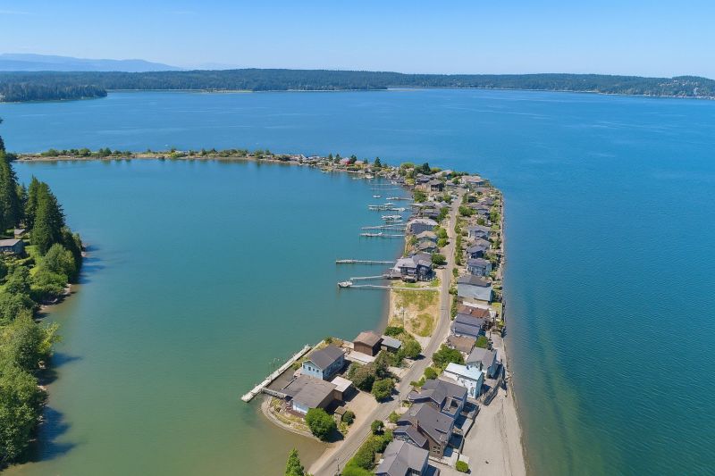 Bainbridge Island, WA